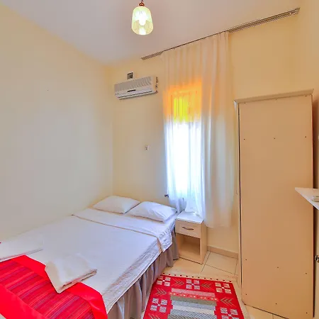 Ates Hostel *
