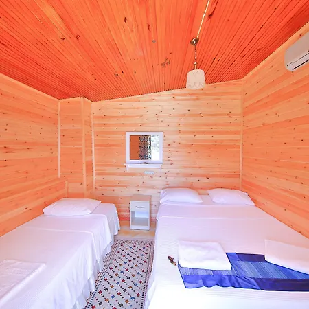 Ates Hostel *