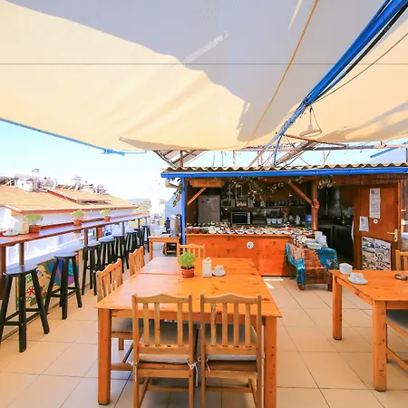 Ates Хостел Каш